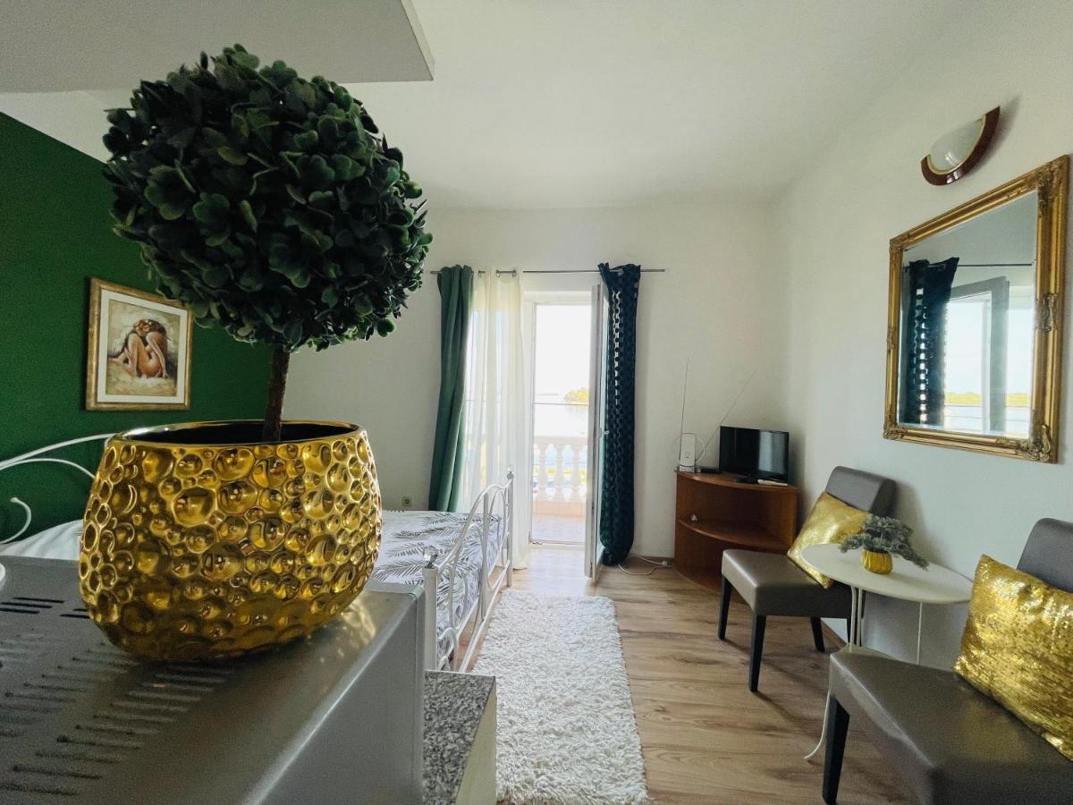 Apartments Esperanza Pašman 외부 사진