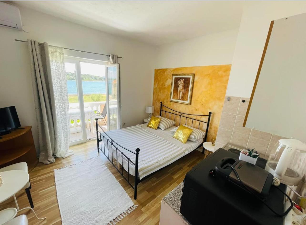 Apartments Esperanza Pašman 외부 사진